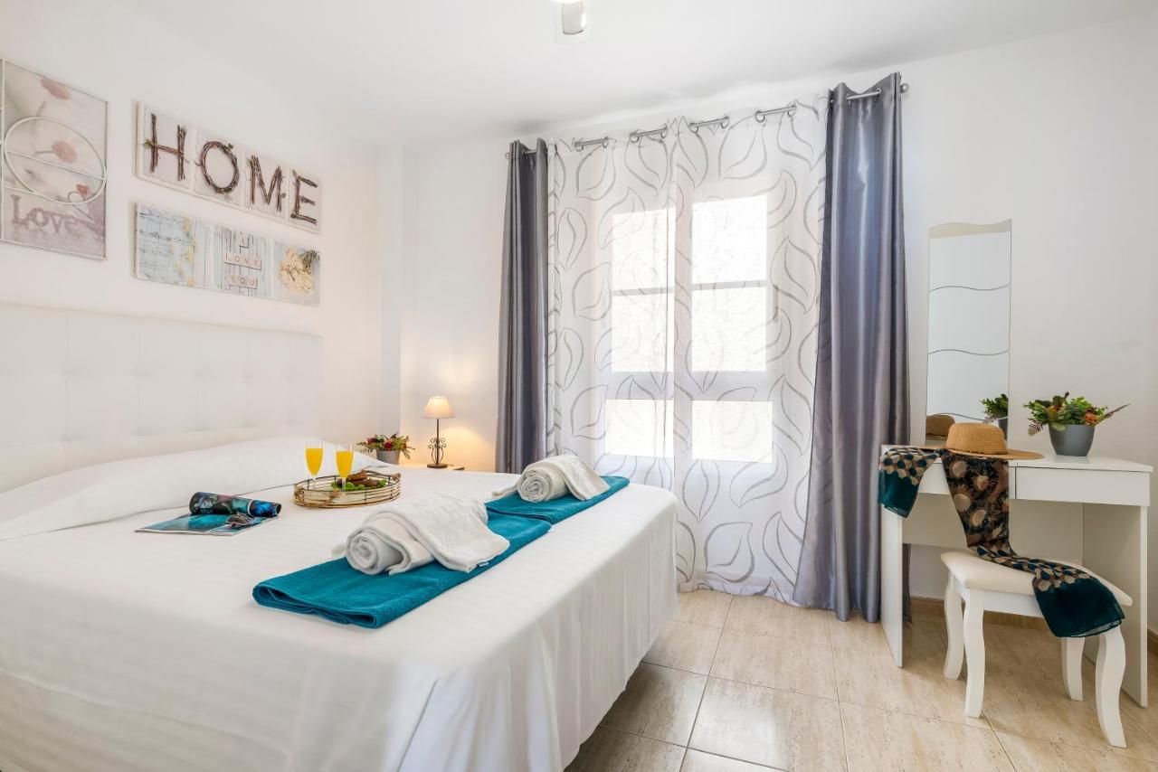 1314 Fabulous 2 Bedroom Accommodation Roof Terrace Callao Salvaje Exterior photo